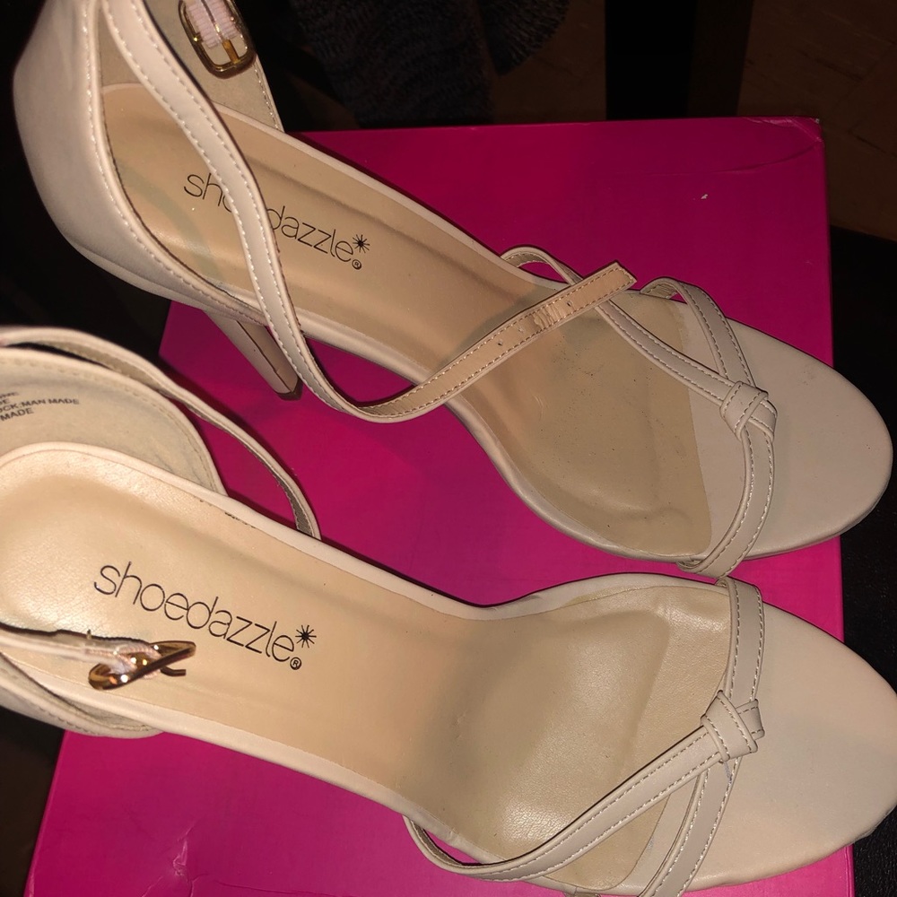 Heels - Picture 3 of 4